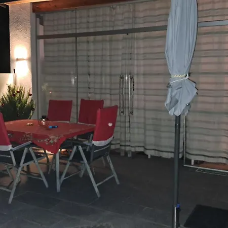 60 M² Ferienapartment Zentrumsnahe Mit Gartenbenutzung Steyr