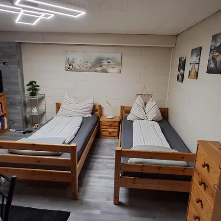 60 M² Ferienapartment Zentrumsnahe Mit Gartenbenutzung *