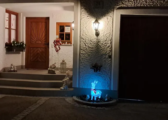 60 M² Ferienapartment Zentrumsnahe Mit Gartenbenutzung Διαμέρισμα