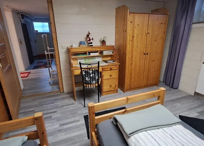 60 M² Ferienapartment Zentrumsnahe Mit Gartenbenutzung *