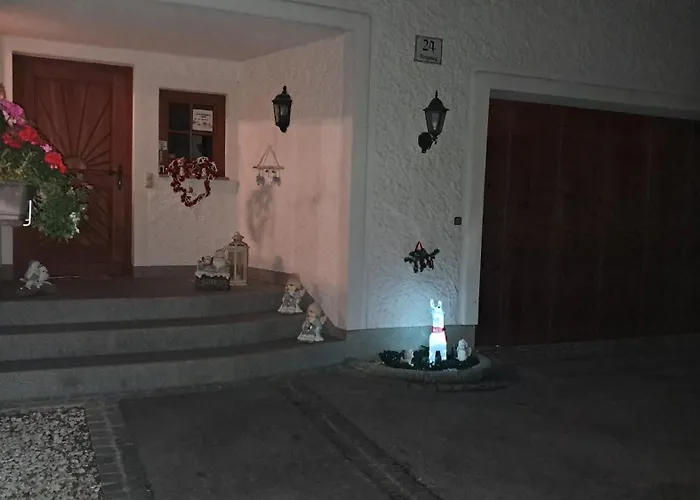 60 M² Ferienapartment Zentrumsnahe Mit Gartenbenutzung Apartment Steyr